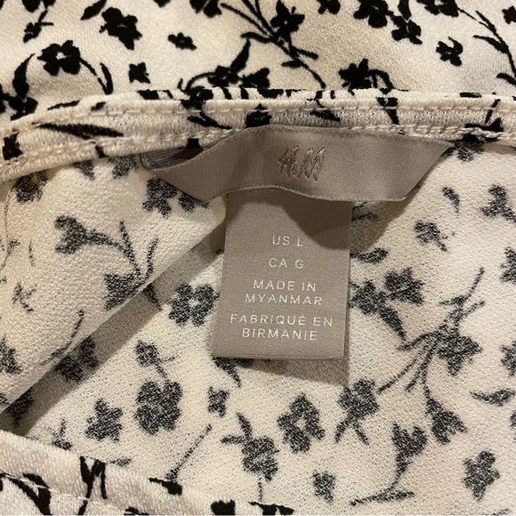 H&M Floral Top‎ Large - Picture 6 of 7